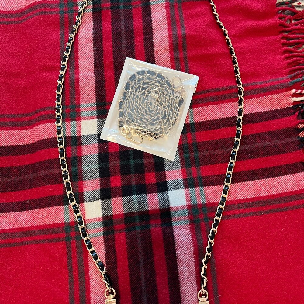 Crossbody Chain black and gold